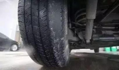 見鬼,車越開越費油到底啥咋回事?